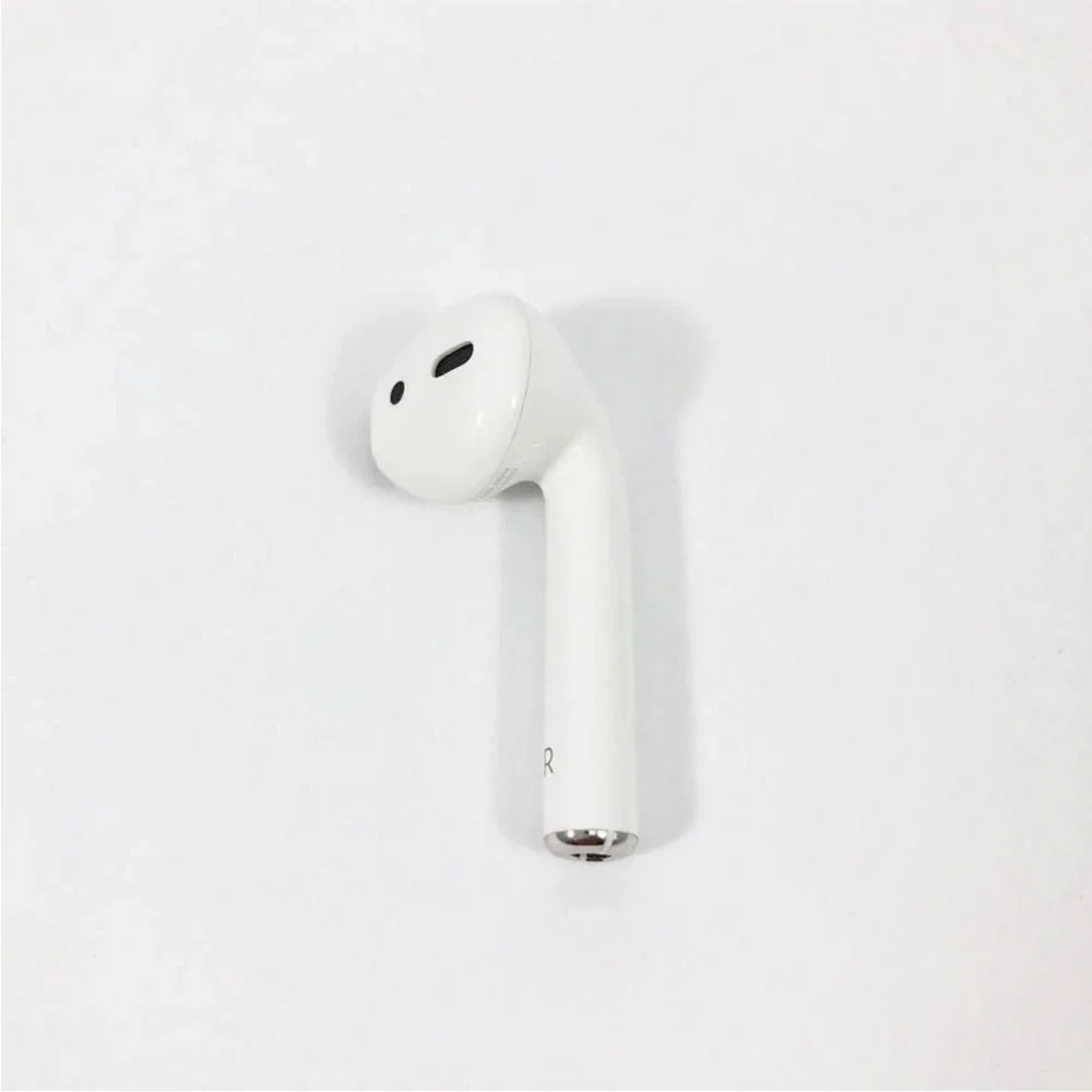 Apple Airpods with wireless charging case Model A2032 A2031 A1938